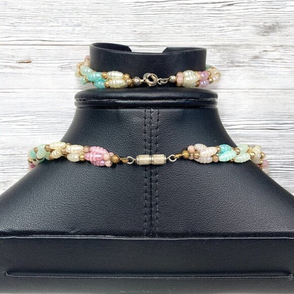 Genuine Pearl Necklace & Bracelet Set Pastel Colors Double Helix Gold Beads 18"L - Picture 4 of 5